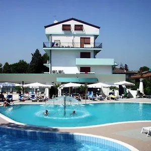 Hotel Oasi