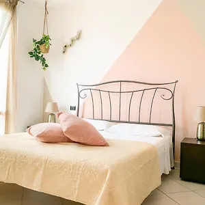 https://le-mille-e-una-notte-apt-in-lucca.it-tuscanyhotel.com